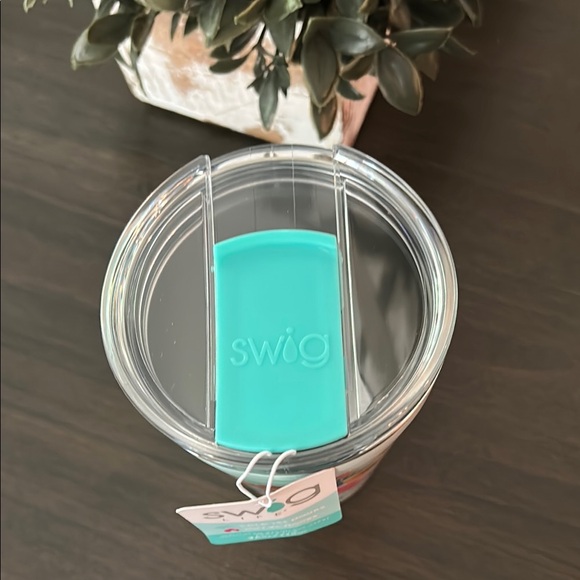 SWIG-NWT-Floral Insulated Party Cup - blue, floral, and Multicolor - Picture 5 of 6